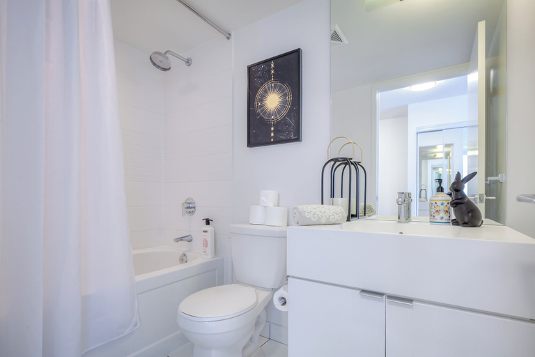 Bathroom 5, Core Executive Suites Toronto, Toronto