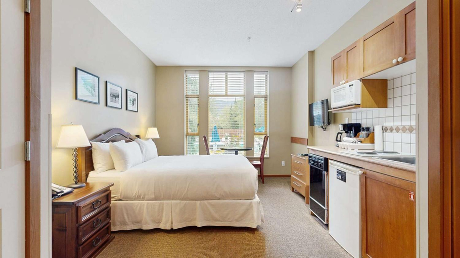 Bedroom 3, Cascade Lodge by Elevate, Squamish-Lillooet