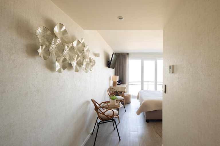 Bedroom 2, Beach Hotel Helios by CW Hotel Collection, West-Vlaanderen