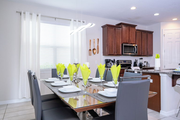 Dining room 4, Stunning 4Bd w Pool Gameroom Solara Resort 9008, Osceola