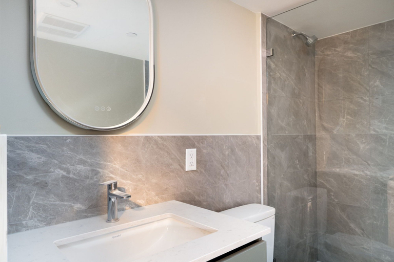Bathroom 2, Block House, Greater Vancouver