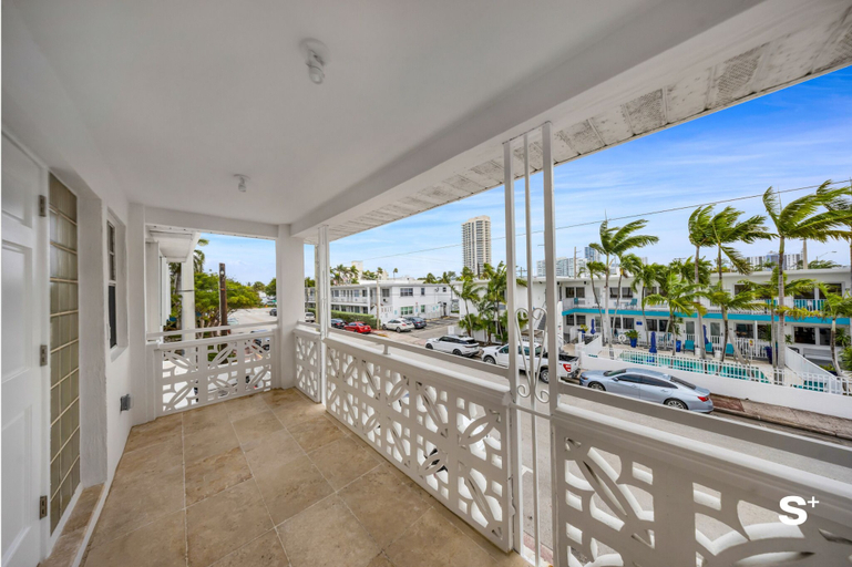 Property grounds 2, Spacious 1BD Beachside Apt -Free Parking, Miami-Dade