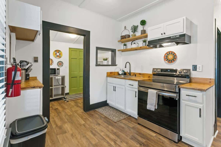 Room 5, Pet Friendly Bungalow in St Augustine, Saint Johns