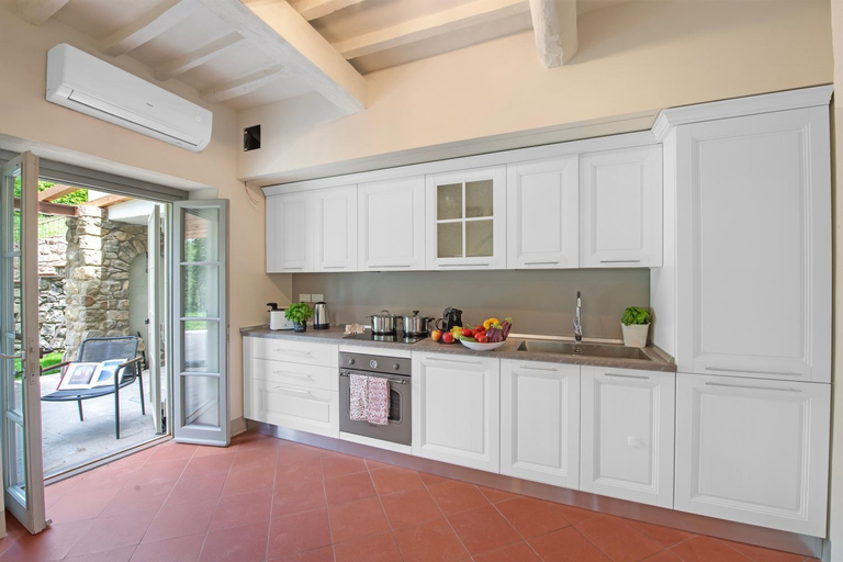 Kitchen 4, Villa Chimera Green 10 with Pool & Gym, Arezzo