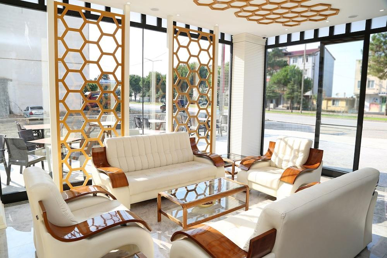 Others 2, Kubaliç Hotel, Gülyalı