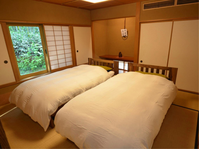 Bedroom 2, Tsukioka Onsen Imai, Shibata