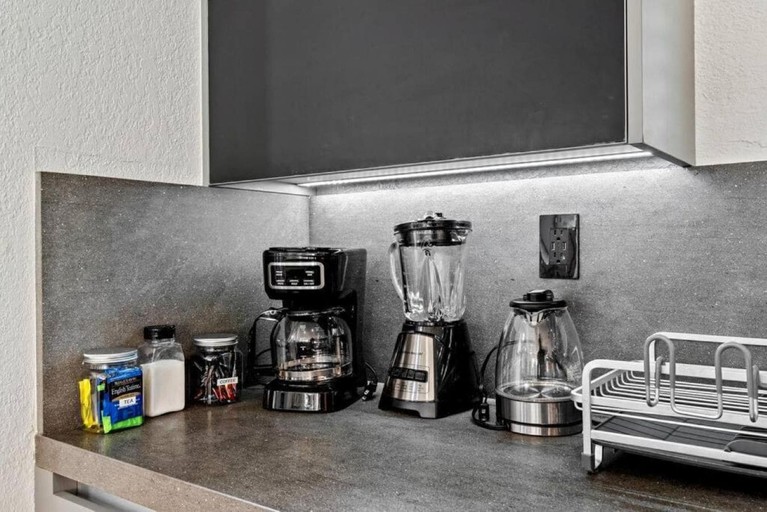 Coffee and/or coffee maker 2, Sultan Villa - Tennis • CT Pool • BBQ, Miami-Dade