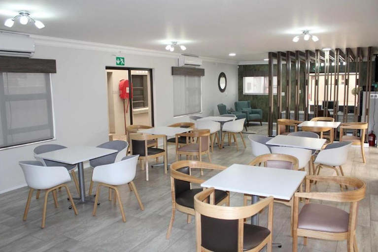 Food & Drinks 4, Prisatt Boutique Hotel, Waterberg