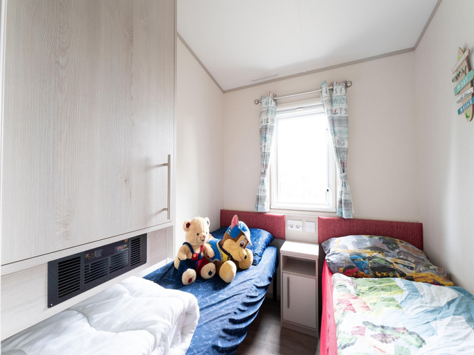 Bedroom 2, Chalet in Renesse near Sandy Beaches, Schouwen-Duiveland