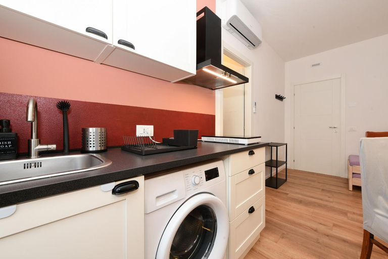 Others 4, Garden Apartment Bardolino, Verona