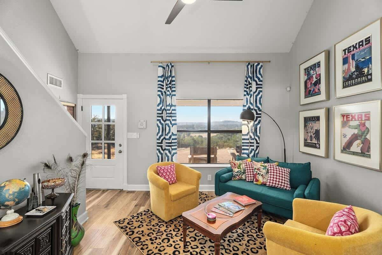 Living area 4, Hochland Haus, Kendall