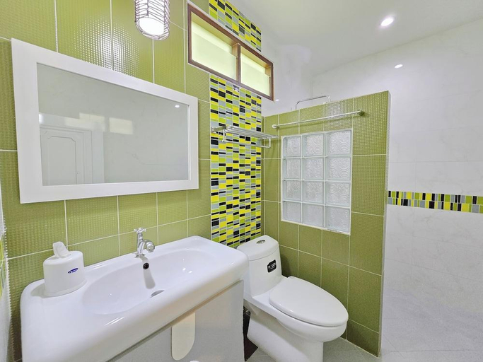 Bathroom 3, Prangthonggardenhome, Huai Yot