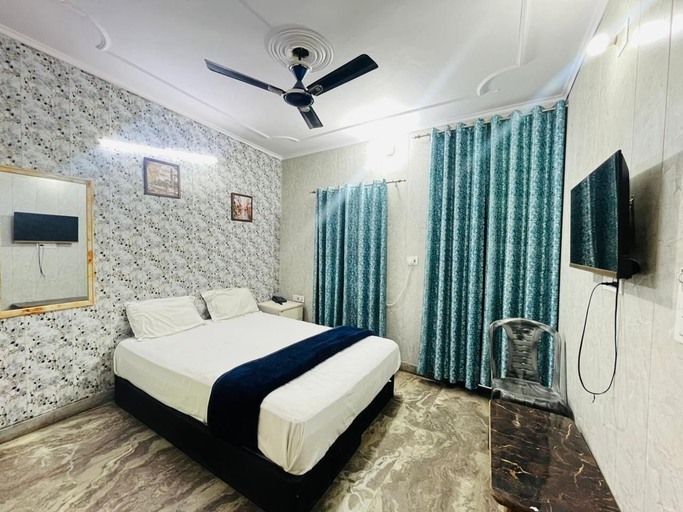Room 3, Roomshala Hotel Haveli, Delhi