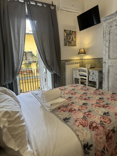 Bedroom 2, Guest House Maison Indipendenza, Roma