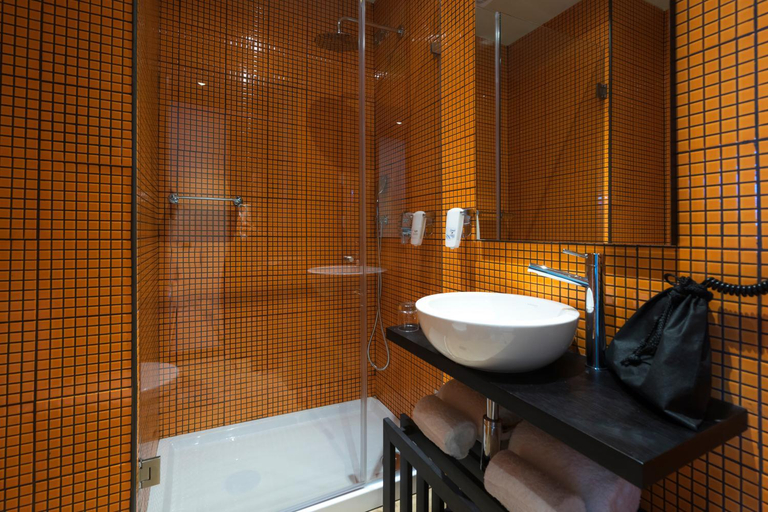 Bathroom 5, HF Ala Sul, Porto
