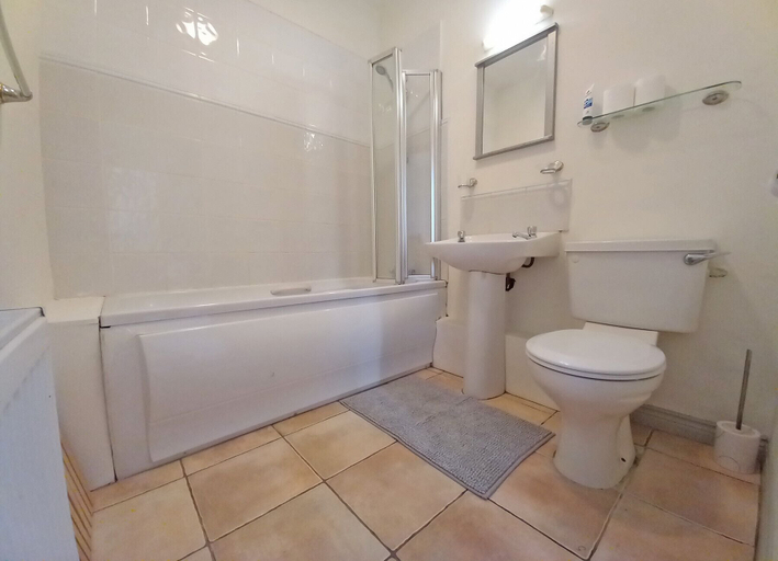 Bathroom 4, Beachside Avenue Holiday Home No 15