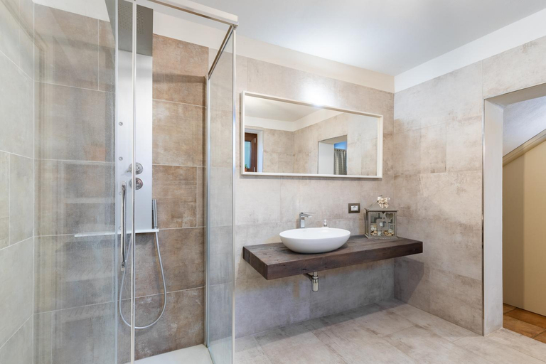 Bathroom 3, Cascina Abbona, Cuneo