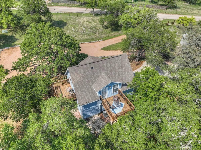 Exterior & Views 2, Cactus Flower Treehouse-pet Friendly-hill Country Views!, Kendall