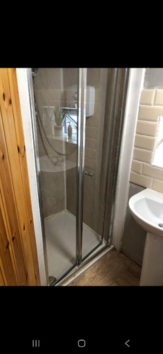 4, Charming 1-Bedroom Apartment with Jacuzzi in Johnstown