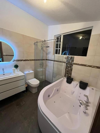 Bathroom 3, Hotel Arupo Residence Aeropuerto, Quito