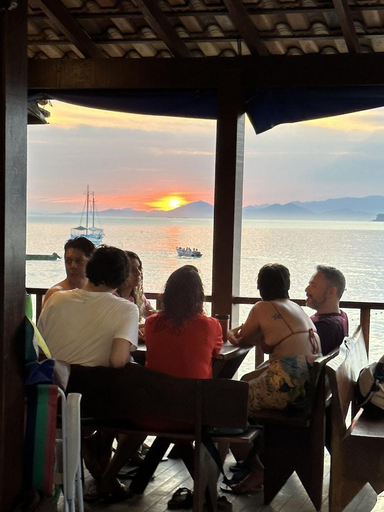 Food & Drinks 4, Deck da Villa Pousada Ubatuba, Ubatuba