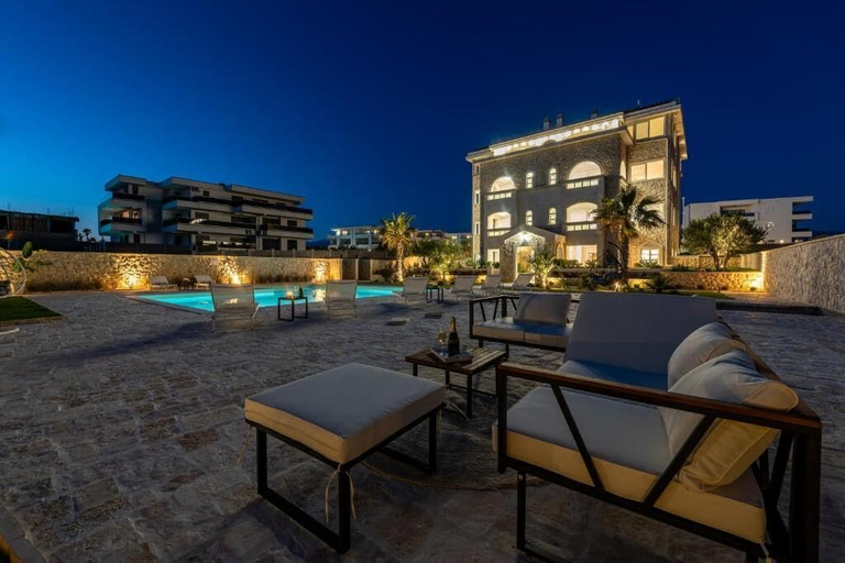 Pool 2, Chateau Dabo Luxury Pool Apartment, Novalja