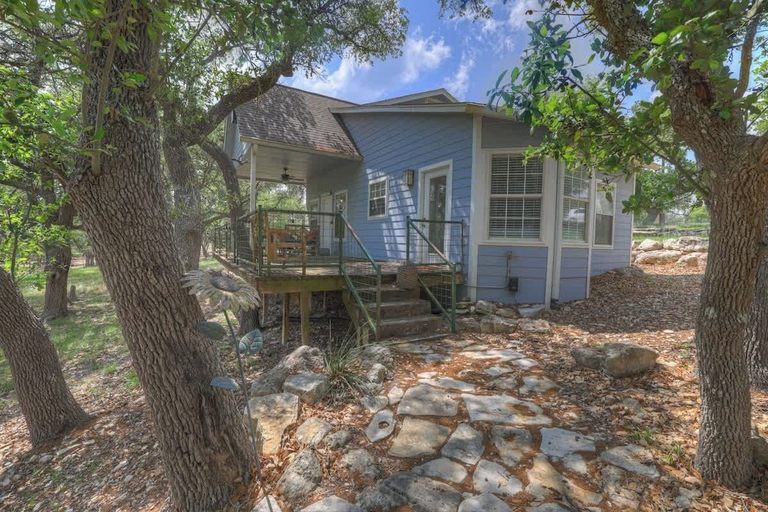 Exterior & Views 2, Cactus Flower Lodge-20 min to Downtown-starlit Sky Views, Kendall
