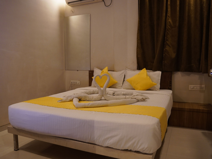 Room 5, Trimurti Executive, Pune