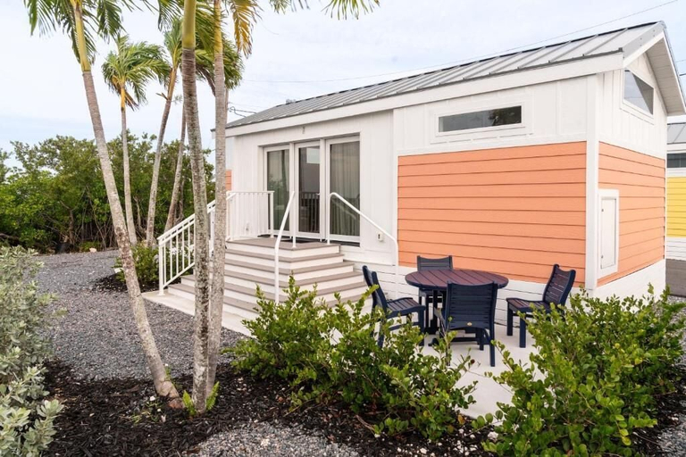 Room 4, Sugarloaf Key RV Resort & Cottages, Monroe