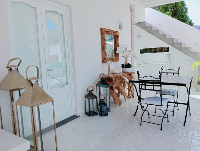 Others 5, Sikelia elegant suite, Messina