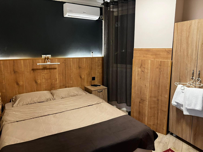 Bedroom 5, Hotel Lido, Priština