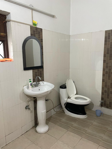Bathroom 2, Country Side Home Stay , Almora