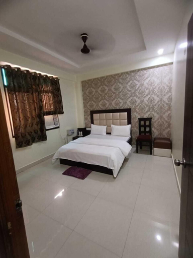 Room 4, Hotel Heritage Villa By MNG Rooms, Kanpur Nagar