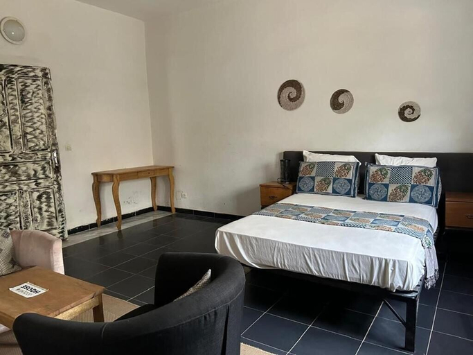 Room 4, Jozene House, Mbour