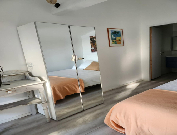 Room 5, Villa with Private Pool & Boules Court, Var