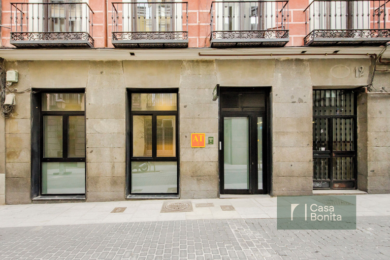 Front of property 4, Tu Casa Bonita en Hernán Cortés, Madrid