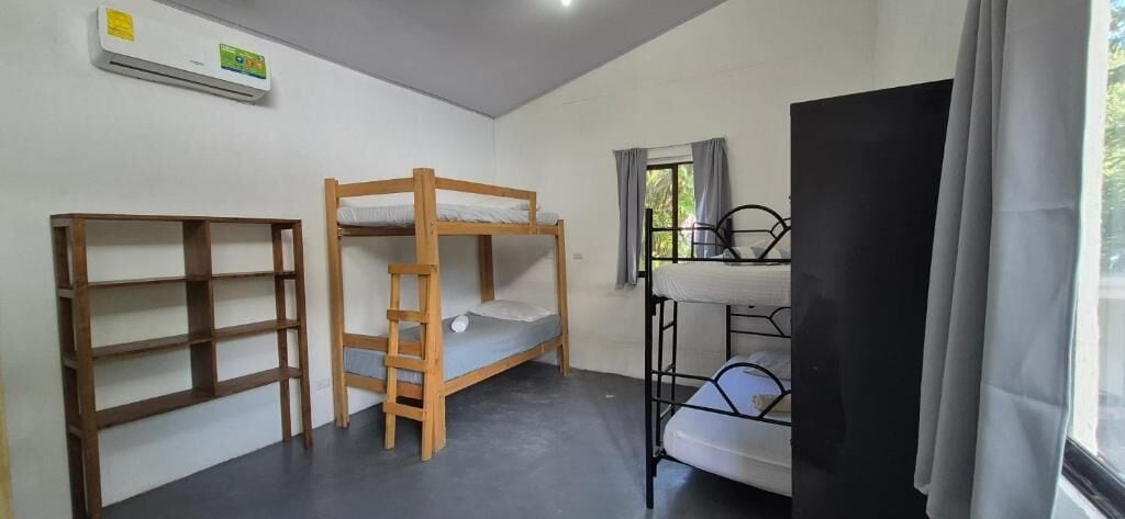 Room 3, Abacaxi Hostel, Puntarenas