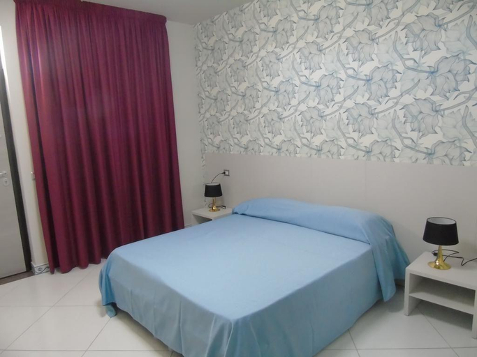Bedroom 2, COUNTRY HOUSE Marj & Jo RESORT, Salerno
