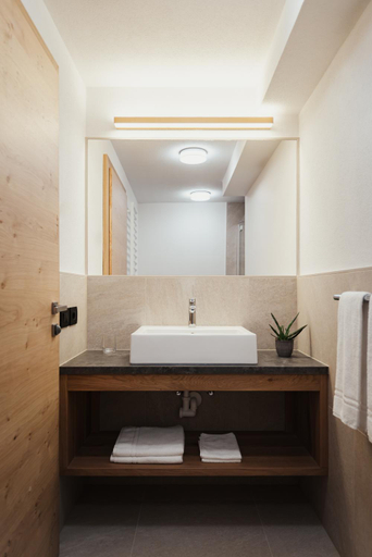 Bathroom 2, Apartments Roda de Ciar, Bolzano