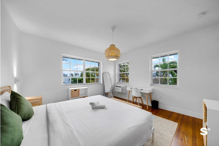 Room 1, Spacious 1BD Beachside Apt -Free Parking, Miami-Dade
