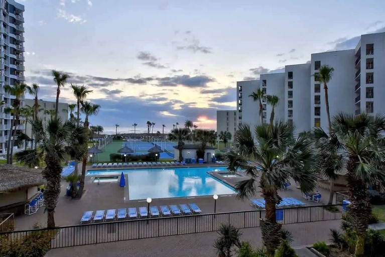 Sport & Beauty 5, Direct Beach Very Large - Gas BBQ - Heated Pool, Cameron
