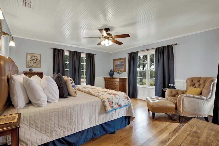Bedroom 2, 7Cs Sunset Valley Ranch, Gillespie