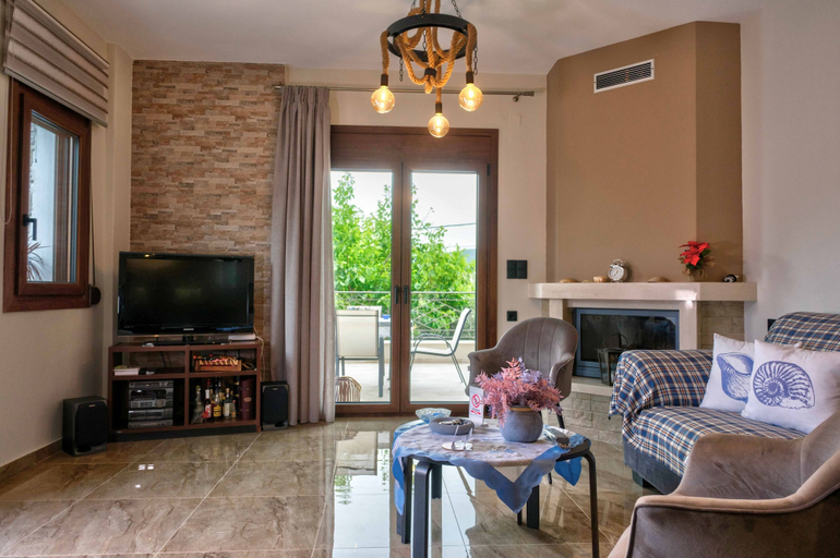 Others 4, Effie's Maisonette With Detached Studio, Thessaly
