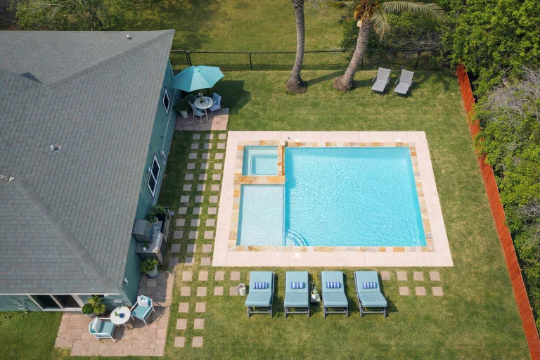 Sport & Beauty 4, Large Home Near Bay to Fish - New Pool, Cameron