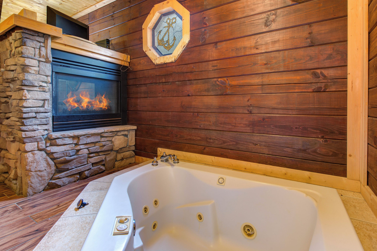 Bathroom 4, Down by the Water, Sevier