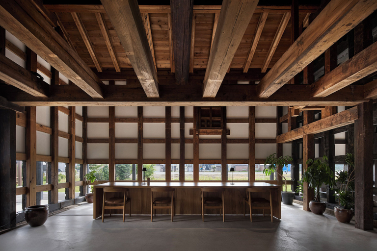 Lounge 2, bon-yado U, Ugo