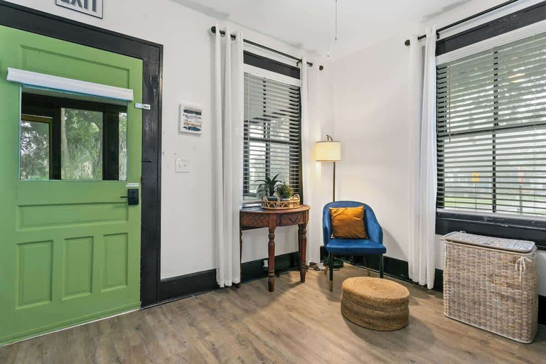 Room 2, Cozy Bungalow Near Shops-st Augustine, Saint Johns