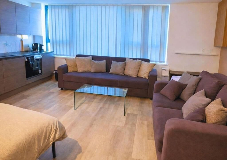 Living area 5, Stylish City Escape near Cavern Q, Sefton