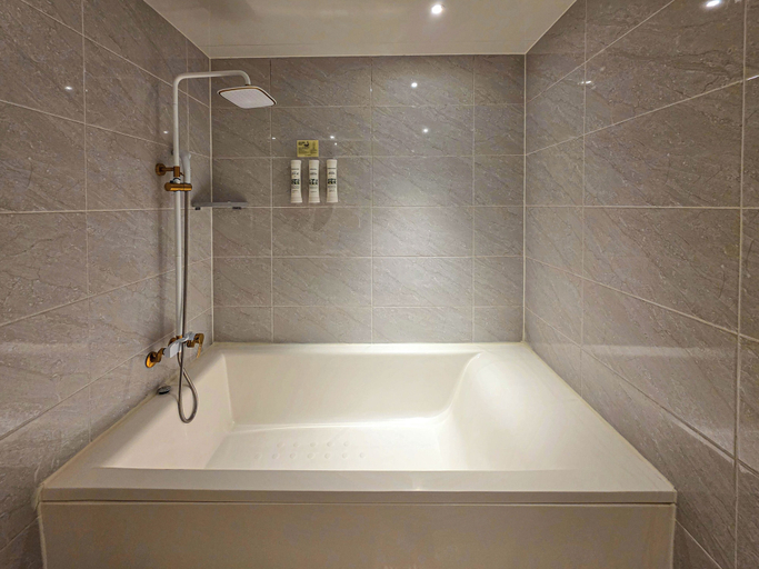 Bathroom 5, Embledon Hotel, Hwaseong