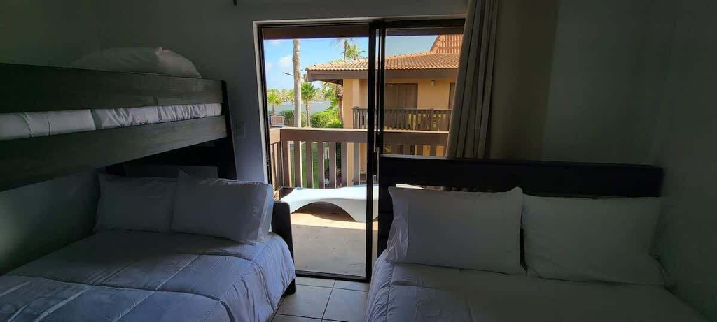 Room 1, 2nd Floor - Heated Pool - New Remodel - Beach, Cameron